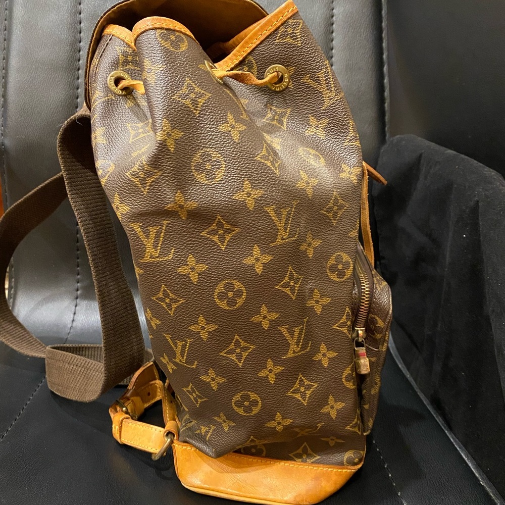 Louis Vuitton monograms Montsouris GM backpack - Picture 8 of 15